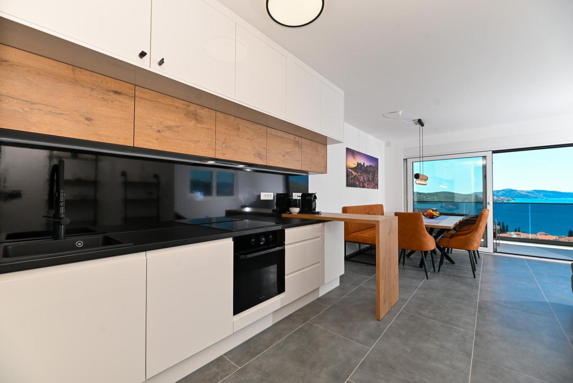 Penthouse Bluesky Apartment
