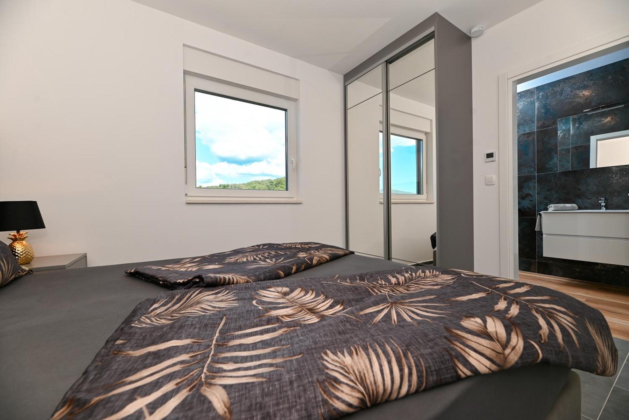 Penthouse Bluesky Apartment